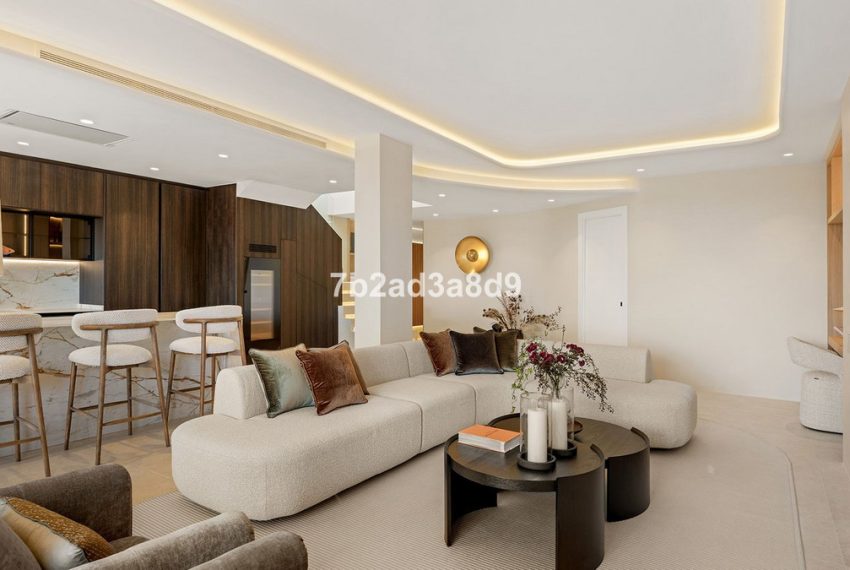 R5362954-Apartment-For-Sale-New-Golden-Mile-Penthouse-3-Beds-206-Built-3