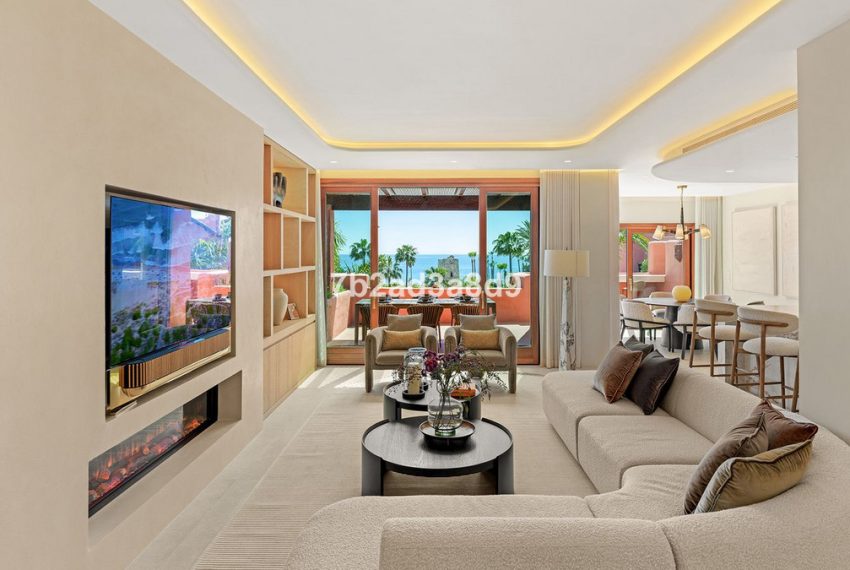 R5362954-Apartment-For-Sale-New-Golden-Mile-Penthouse-3-Beds-206-Built-5