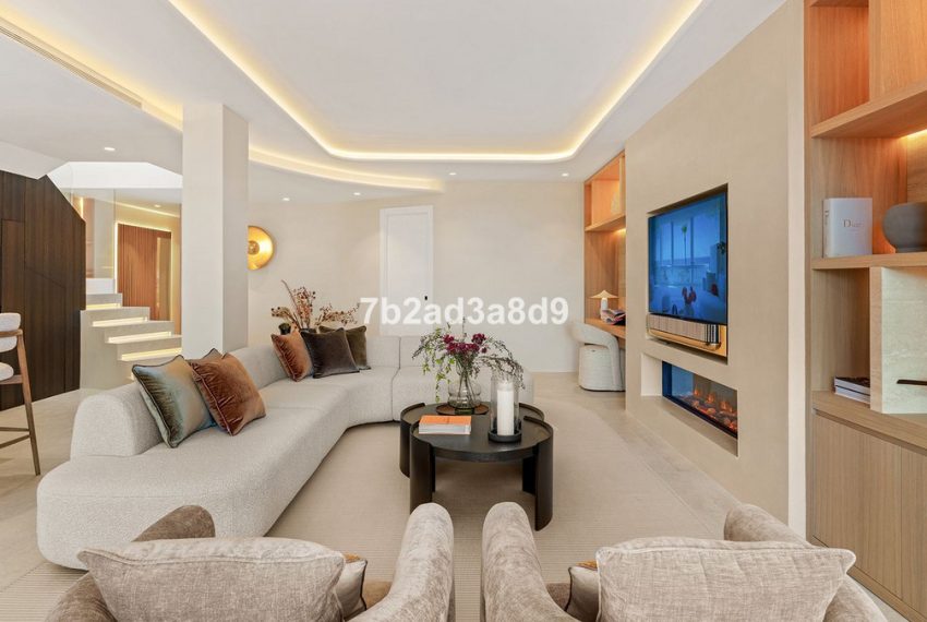 R5362954-Apartment-For-Sale-New-Golden-Mile-Penthouse-3-Beds-206-Built-6