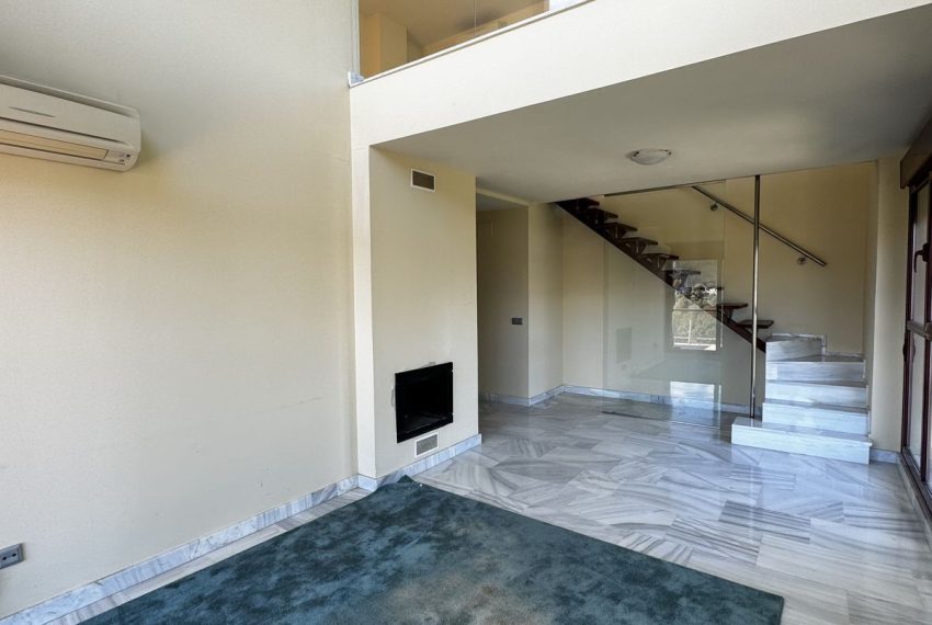 R5363680-Apartment-For-Sale-Benahavis-Penthouse-Duplex-3-Beds-190-Built-2