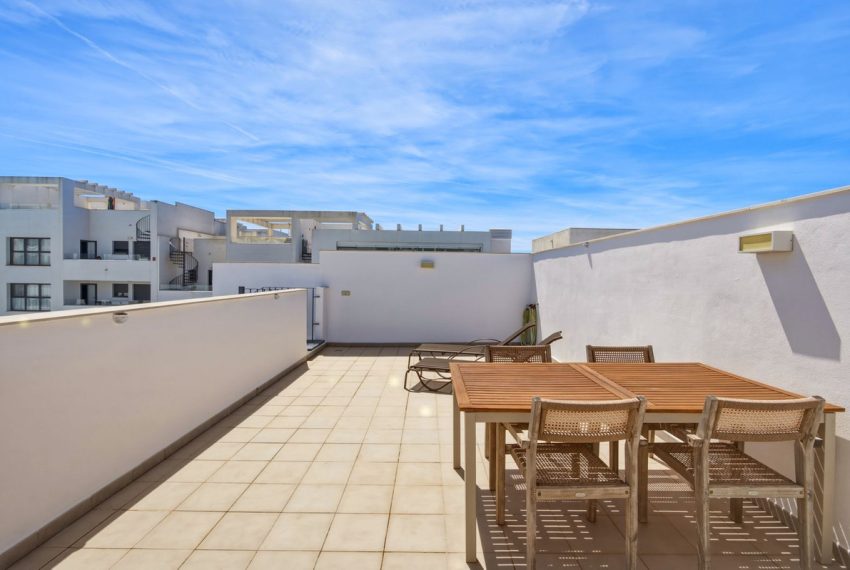 R5363704-Apartment-For-Sale-Estepona-Penthouse-3-Beds-111-Built-2