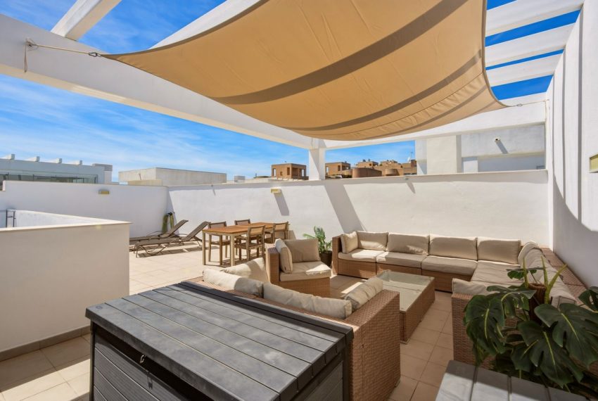 R5363704-Apartment-For-Sale-Estepona-Penthouse-3-Beds-111-Built