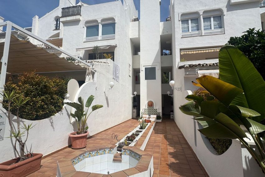 R5363983-Apartment-For-Sale-Marbella-Penthouse-2-Beds-96-Built
