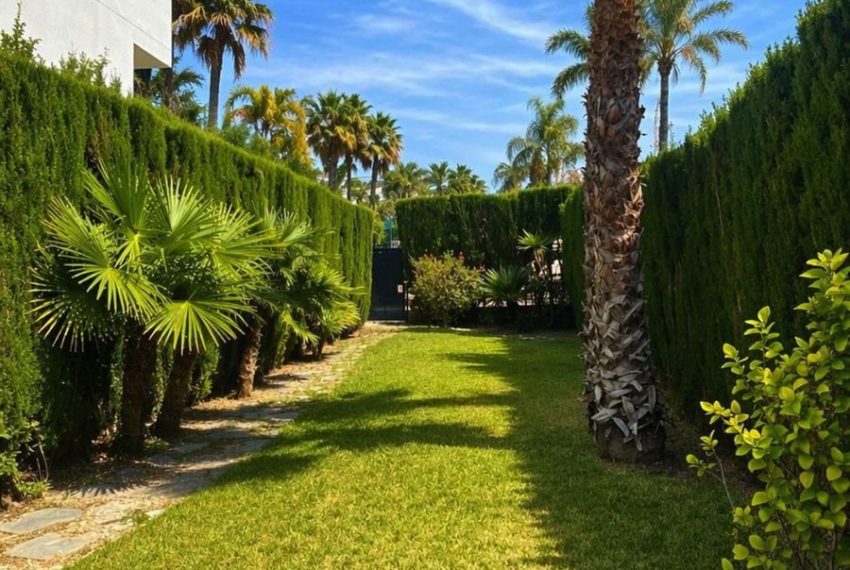 R5364988-Apartment-For-Sale-Nueva-Andalucia-Ground-Floor-Apartment-2-Beds-105-Built-13
