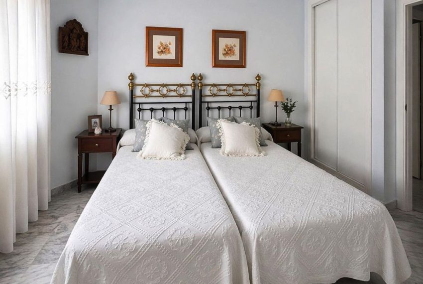 R5364988-Apartment-For-Sale-Nueva-Andalucia-Ground-Floor-Apartment-2-Beds-105-Built-3