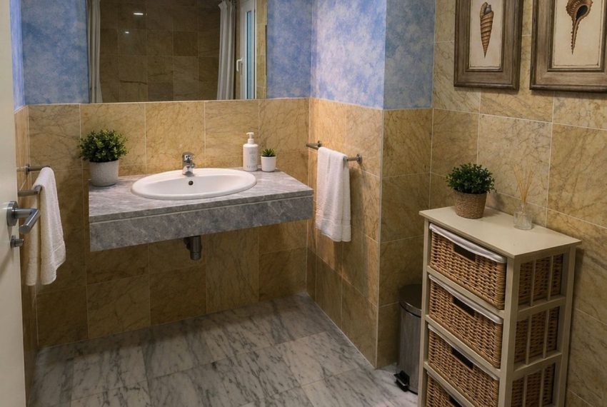 R5364988-Apartment-For-Sale-Nueva-Andalucia-Ground-Floor-Apartment-2-Beds-105-Built-6