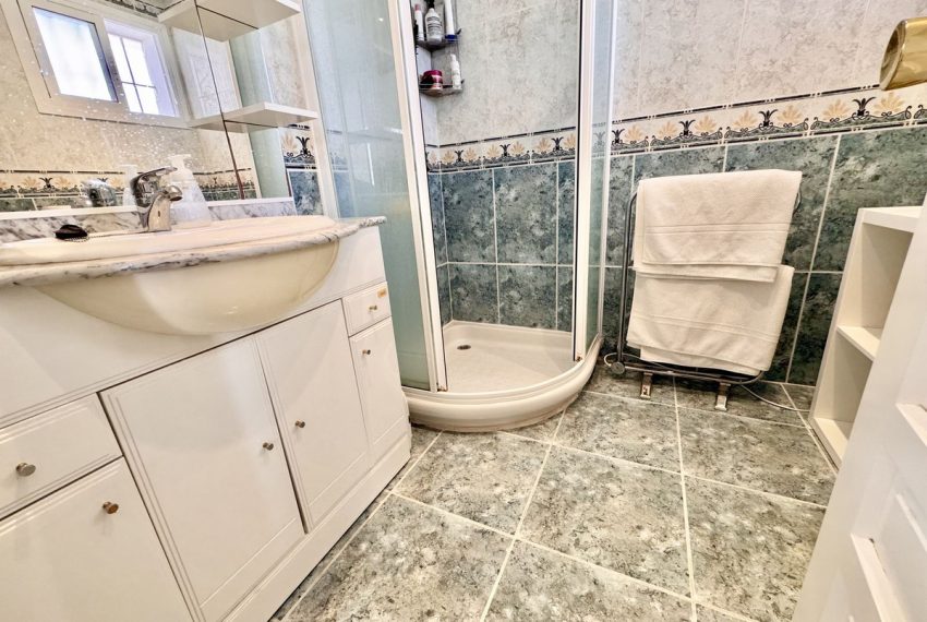 R5365108-House-For-Sale-Nueva-Andalucia-Semi-Detached-House-2-Beds-98-Built-14