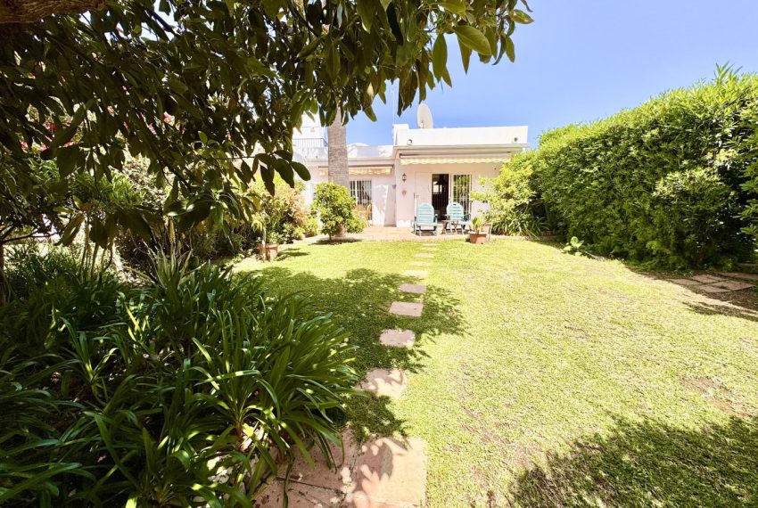 R5365108-House-For-Sale-Nueva-Andalucia-Semi-Detached-House-2-Beds-98-Built