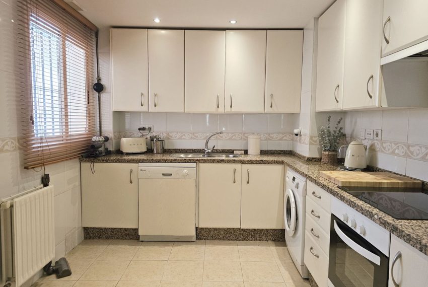 R5365153-Apartment-For-Sale-Guadalmina-Alta-Middle-Floor-Apartment-3-Beds-135-Built-4