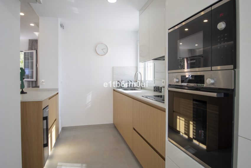 R5365396-Apartment-For-Sale-Nueva-Andalucia-Middle-Floor-Apartment-2-Beds-133-Built-11