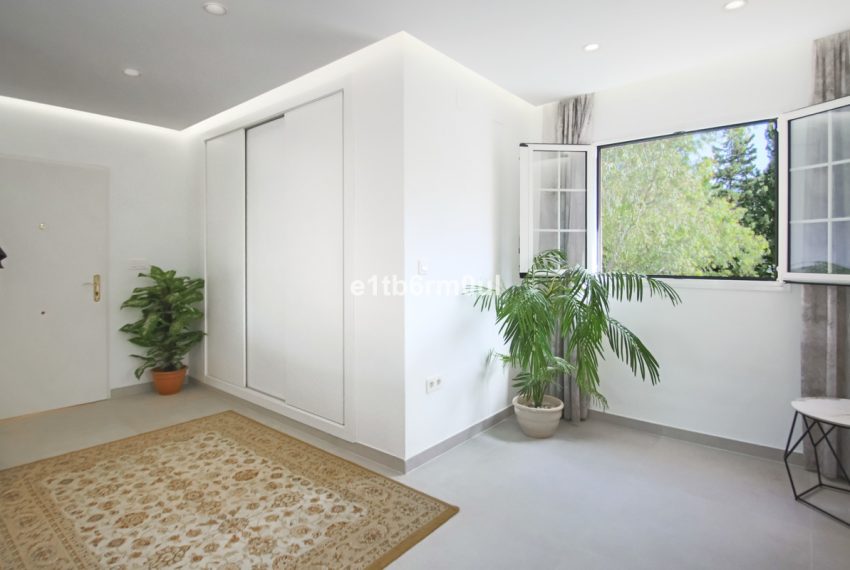 R5365396-Apartment-For-Sale-Nueva-Andalucia-Middle-Floor-Apartment-2-Beds-133-Built-5