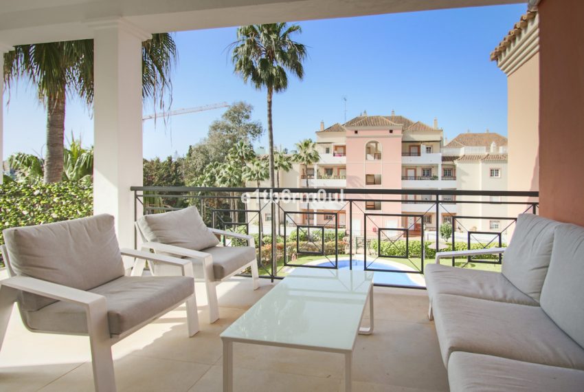 R5365396-Apartment-For-Sale-Nueva-Andalucia-Middle-Floor-Apartment-2-Beds-133-Built