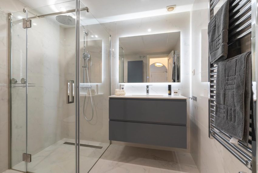 R5365444-Apartment-For-Sale-Nueva-Andalucia-Middle-Floor-Apartment-2-Beds-162-Built-12