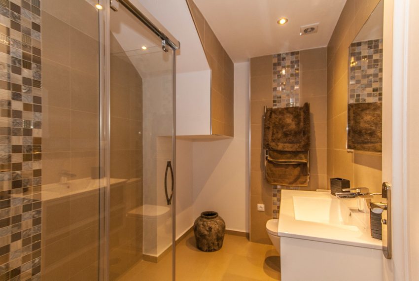 R5366002-Apartment-For-Sale-Elviria-Penthouse-4-Beds-208-Built-14