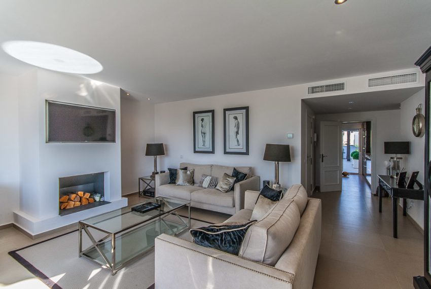 R5366002-Apartment-For-Sale-Elviria-Penthouse-4-Beds-208-Built-2