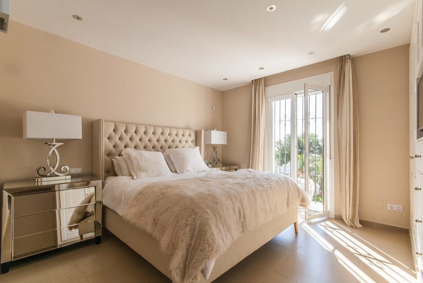 R5366002-Apartment-For-Sale-Elviria-Penthouse-4-Beds-208-Built-6