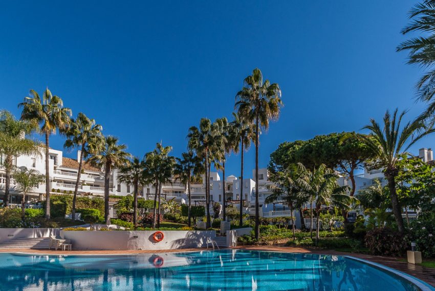 R5366002-Apartment-For-Sale-Elviria-Penthouse-4-Beds-208-Built