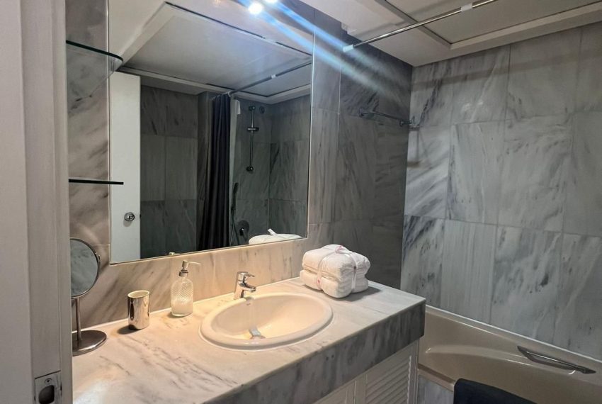 R5366953-Apartment-For-Sale-Marbella-Duplex-2-Beds-125-Built-7