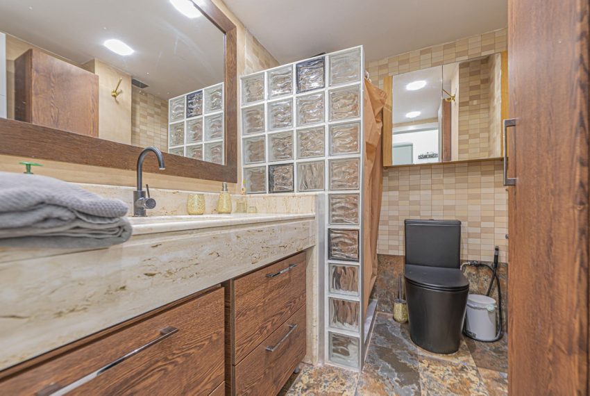 R5367196-Apartment-For-Sale-The-Golden-Mile-Penthouse-1-Beds-40-Built-10
