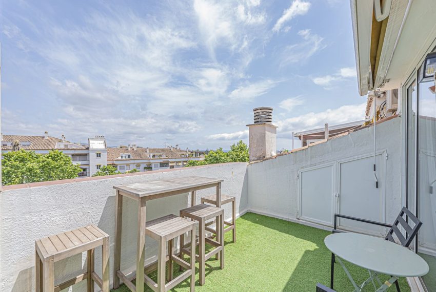 R5367196-Apartment-For-Sale-The-Golden-Mile-Penthouse-1-Beds-40-Built-3