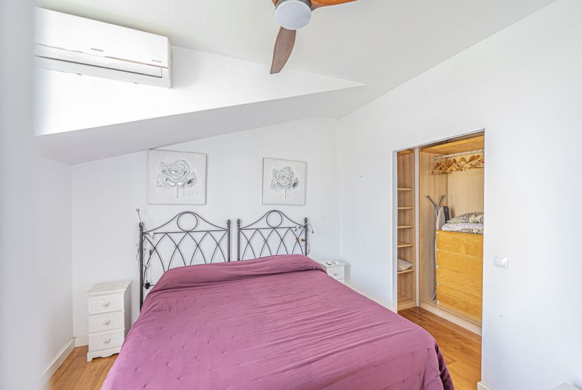 R5367196-Apartment-For-Sale-The-Golden-Mile-Penthouse-1-Beds-40-Built-6