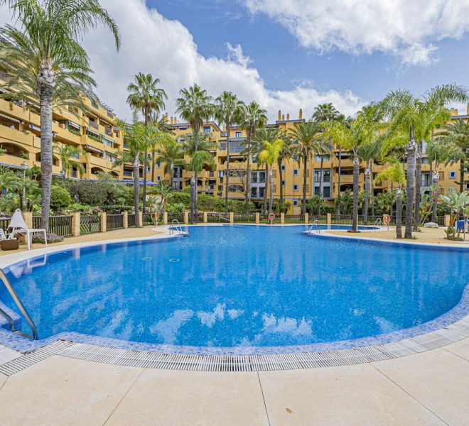 R5367331-Image 1-Middle Floor Apartment - 2 Beds - 110 Built