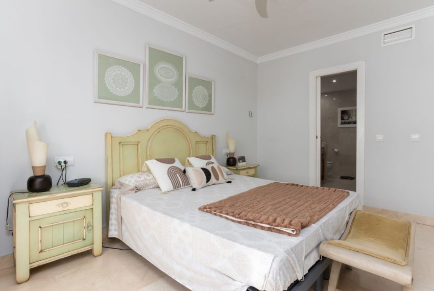 R5367709-Apartment-For-Sale-San-Pedro-de-Alcantara-Middle-Floor-Apartment-2-Beds-111-Built-13
