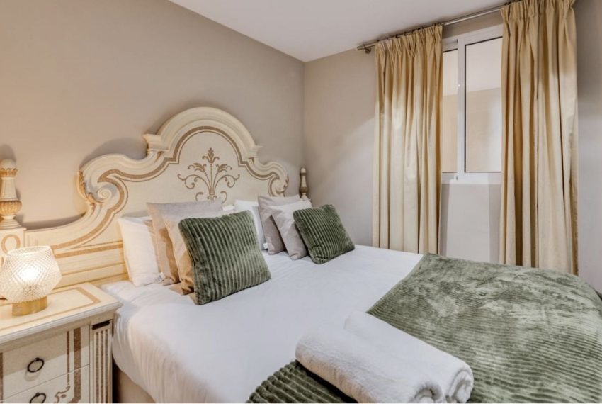 R5368048-Apartment-For-Sale-Puerto-Banus-Penthouse-Duplex-4-Beds-140-Built-10