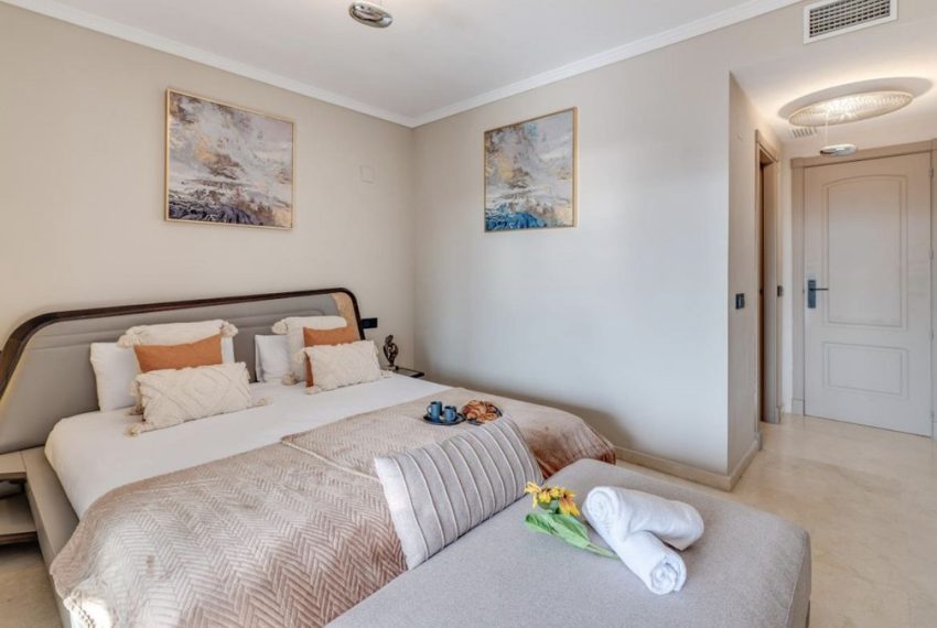 R5368048-Apartment-For-Sale-Puerto-Banus-Penthouse-Duplex-4-Beds-140-Built-12