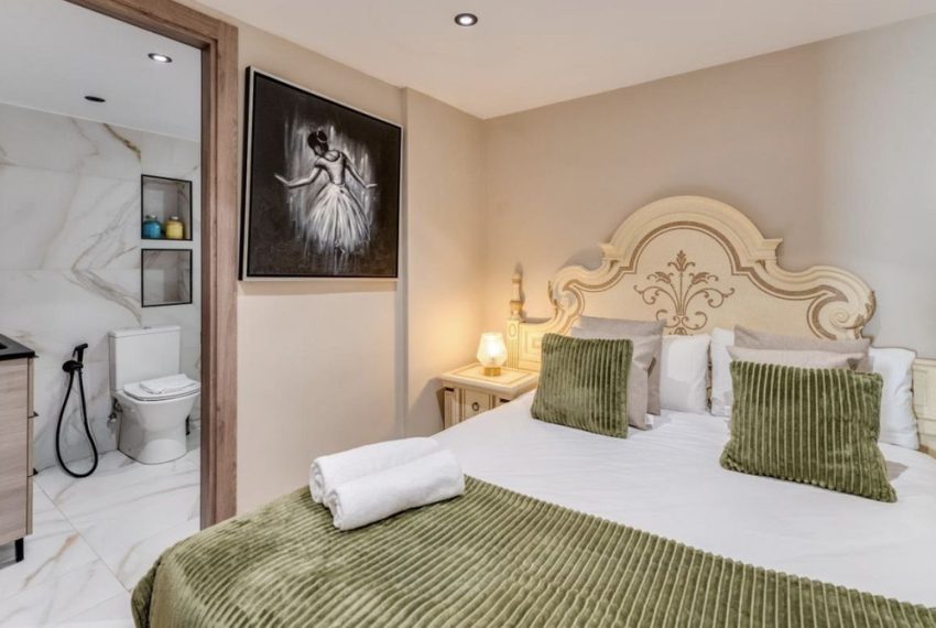 R5368048-Apartment-For-Sale-Puerto-Banus-Penthouse-Duplex-4-Beds-140-Built-9
