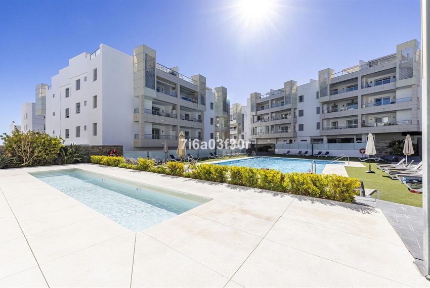R5368105-Apartment-For-Sale-San-Pedro-de-Alcantara-Penthouse-3-Beds-95-Built