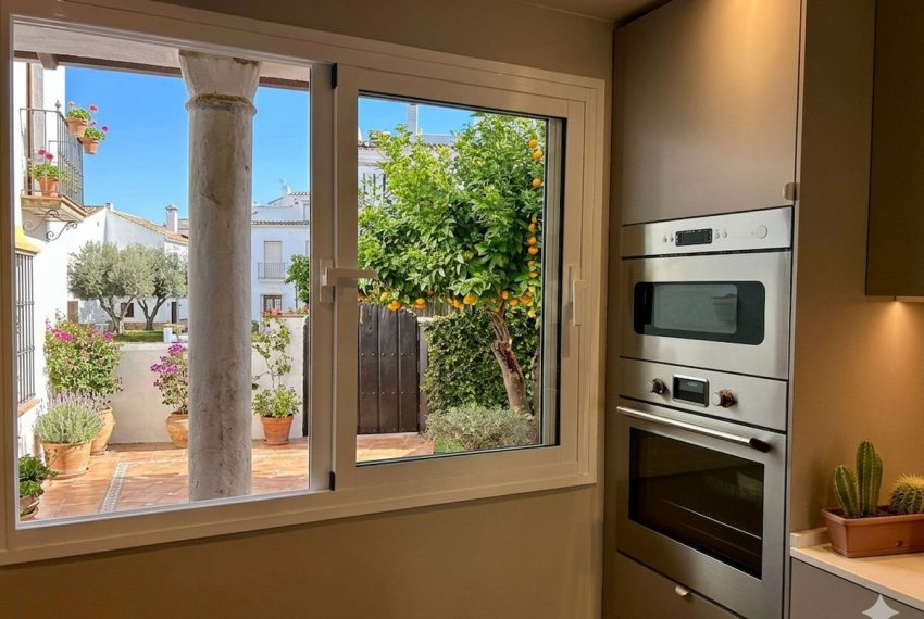 R5368201-House-For-Sale-Nueva-Andalucia-Townhouse-3-Beds-128-Built-10