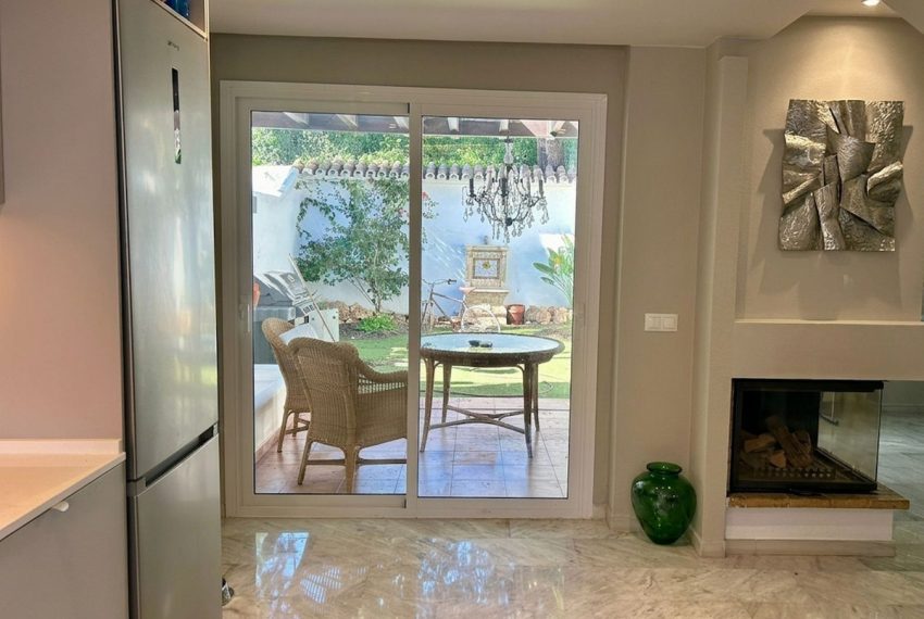 R5368201-House-For-Sale-Nueva-Andalucia-Townhouse-3-Beds-128-Built-11