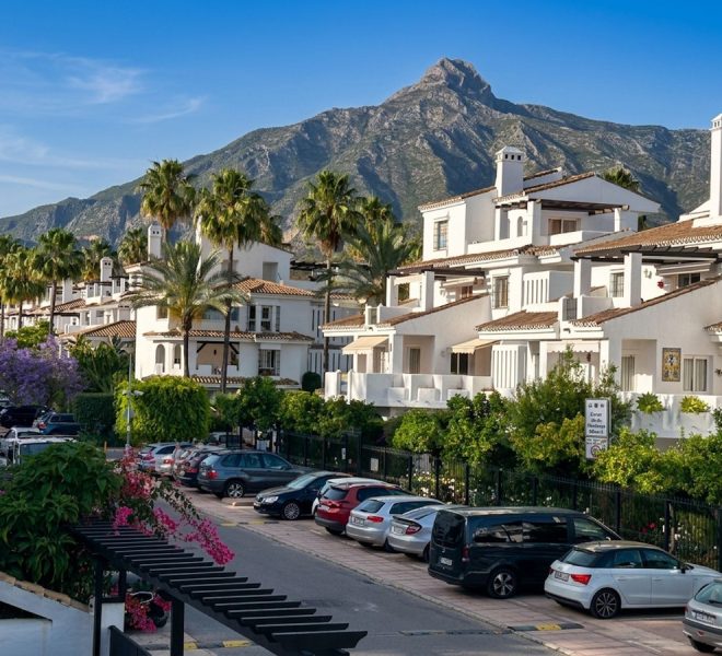 R5368201-Image 1-Townhouse - 3 Beds - 128 Built