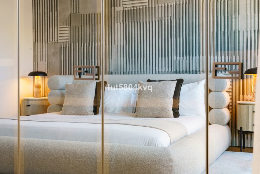 R5368597-Apartment-For-Sale-The-Golden-Mile-Ground-Floor-Apartment-4-Beds-393-Built-19