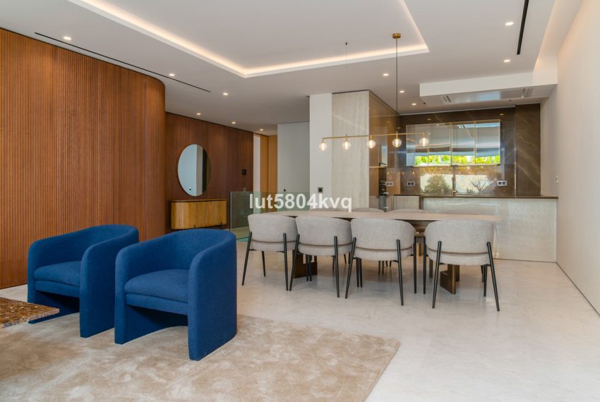 R5368597-Apartment-For-Sale-The-Golden-Mile-Ground-Floor-Apartment-4-Beds-393-Built-8