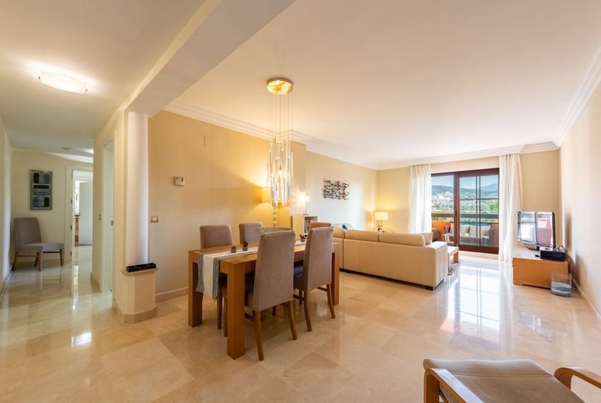 R5368813-Apartment-For-Sale-Benahavis-Middle-Floor-Apartment-3-Beds-187-Built-1