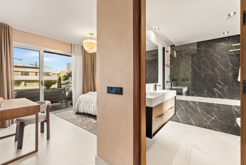 R5368996-Apartment-For-Sale-San-Pedro-de-Alcantara-Penthouse-3-Beds-369-Built-17