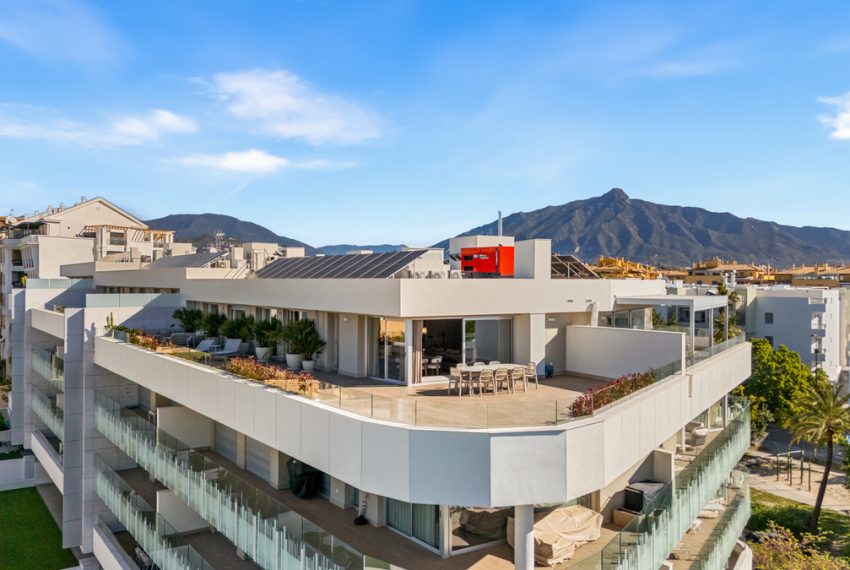 R5368996-Apartment-For-Sale-San-Pedro-de-Alcantara-Penthouse-3-Beds-369-Built