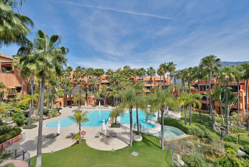 R5369065-Apartment-For-Sale-Puerto-Banus-Penthouse-2-Beds-198-Built