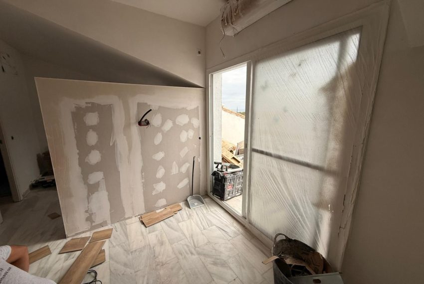R5369134-Apartment-For-Sale-The-Golden-Mile-Penthouse-1-Beds-30-Built-5