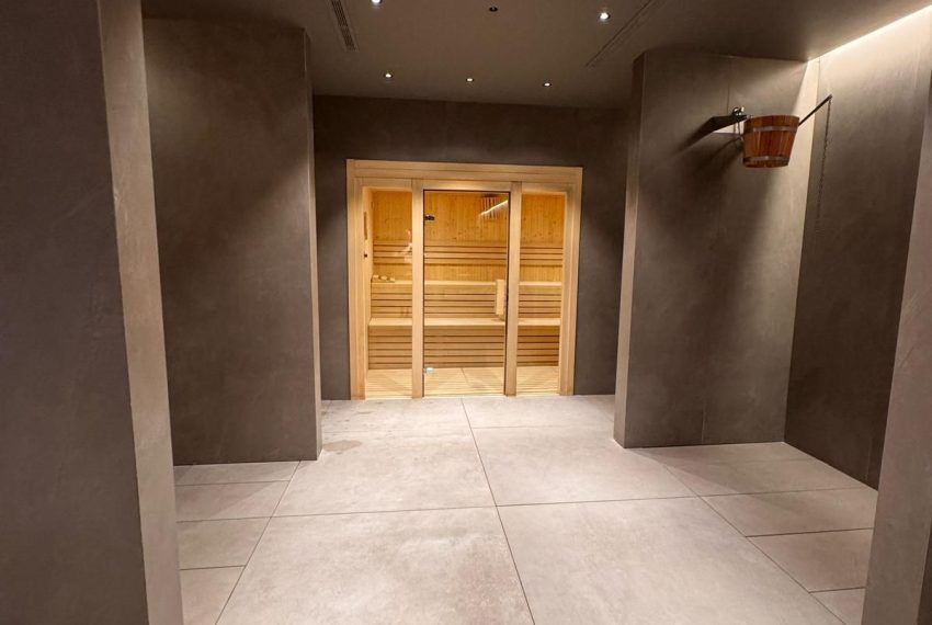 R5369272-Apartment-For-Sale-The-Golden-Mile-Ground-Floor-Apartment-4-Beds-302-Built-12
