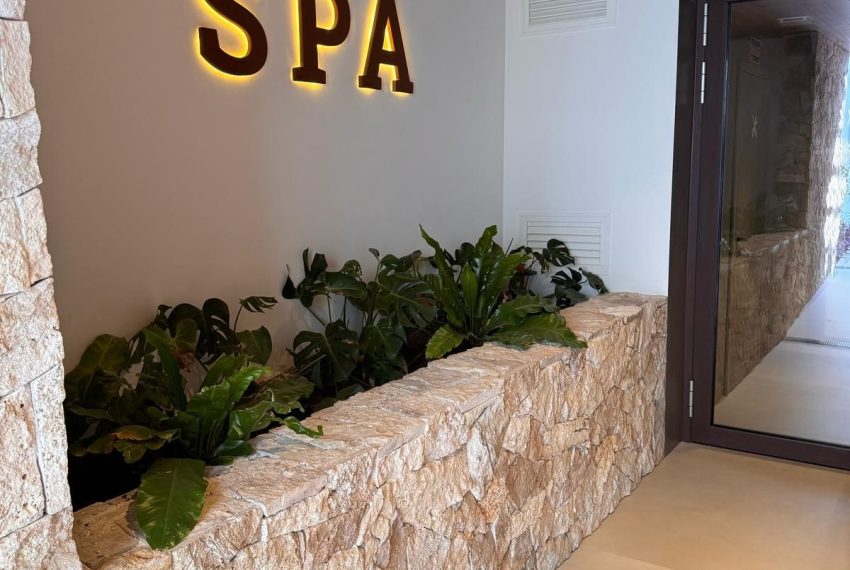R5369272-Apartment-For-Sale-The-Golden-Mile-Ground-Floor-Apartment-4-Beds-302-Built-14