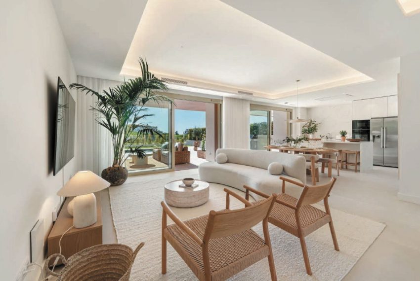 R5369272-Apartment-For-Sale-The-Golden-Mile-Ground-Floor-Apartment-4-Beds-302-Built-2
