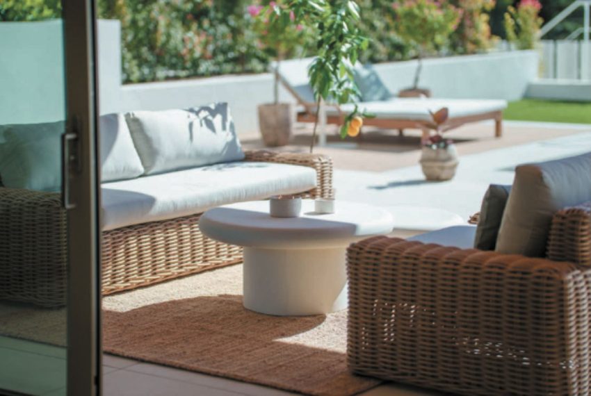 R5369272-Apartment-For-Sale-The-Golden-Mile-Ground-Floor-Apartment-4-Beds-302-Built-3