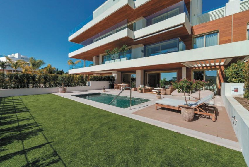 R5369272-Apartment-For-Sale-The-Golden-Mile-Ground-Floor-Apartment-4-Beds-302-Built