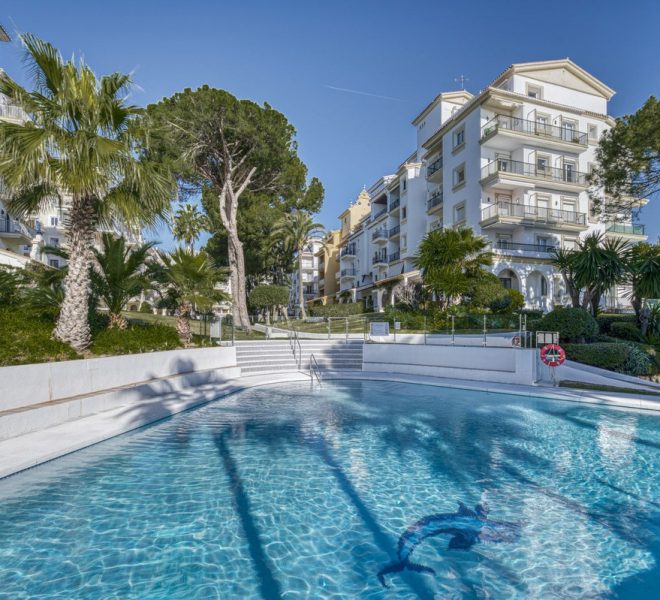 R5370103-Image 1-Ground Floor Apartment - 3 Beds - 107 Built
