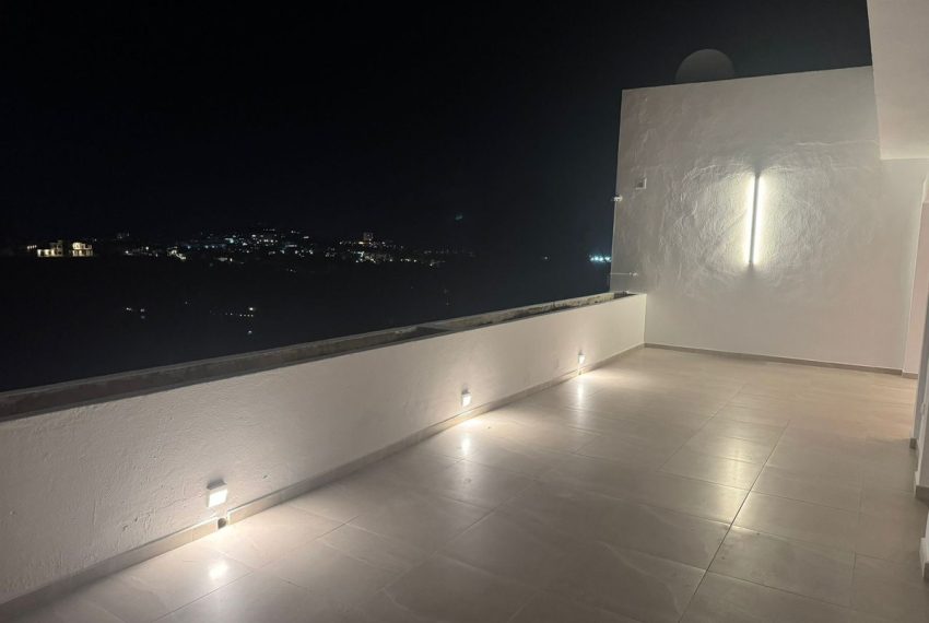 R5371186-Apartment-For-Sale-Aloha-Middle-Floor-Apartment-3-Beds-126-Built-3