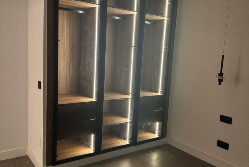 R5371186-Apartment-For-Sale-Aloha-Middle-Floor-Apartment-3-Beds-126-Built-6