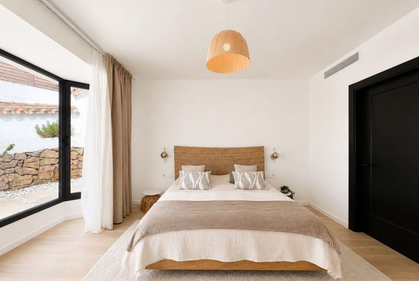 R5371204-House-For-Sale-El-Madronal-Detached-Villa-5-Beds-380-Built-10